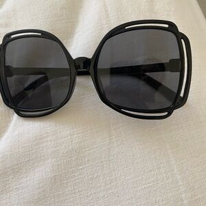 Super cute vintage inspired oversized sunglasses